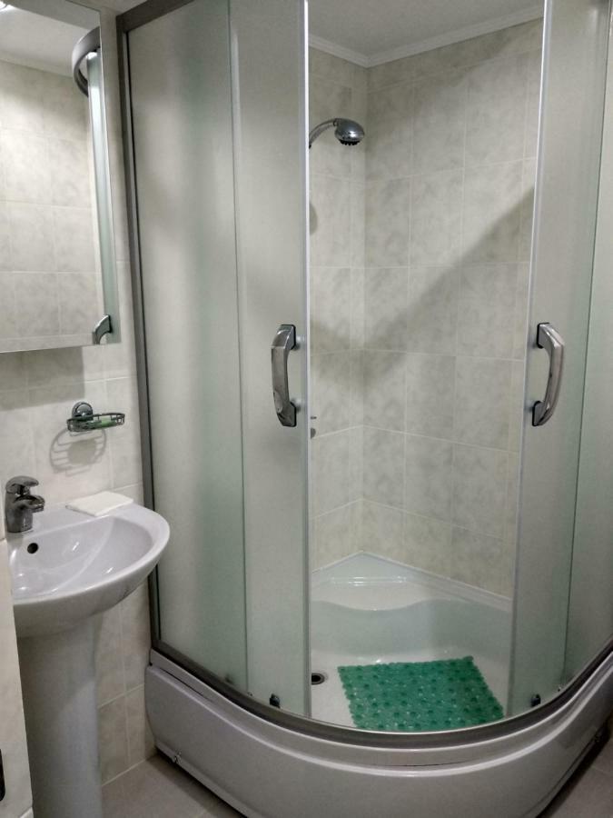 Hotel Prietenia Bender Ngoại thất bức ảnh